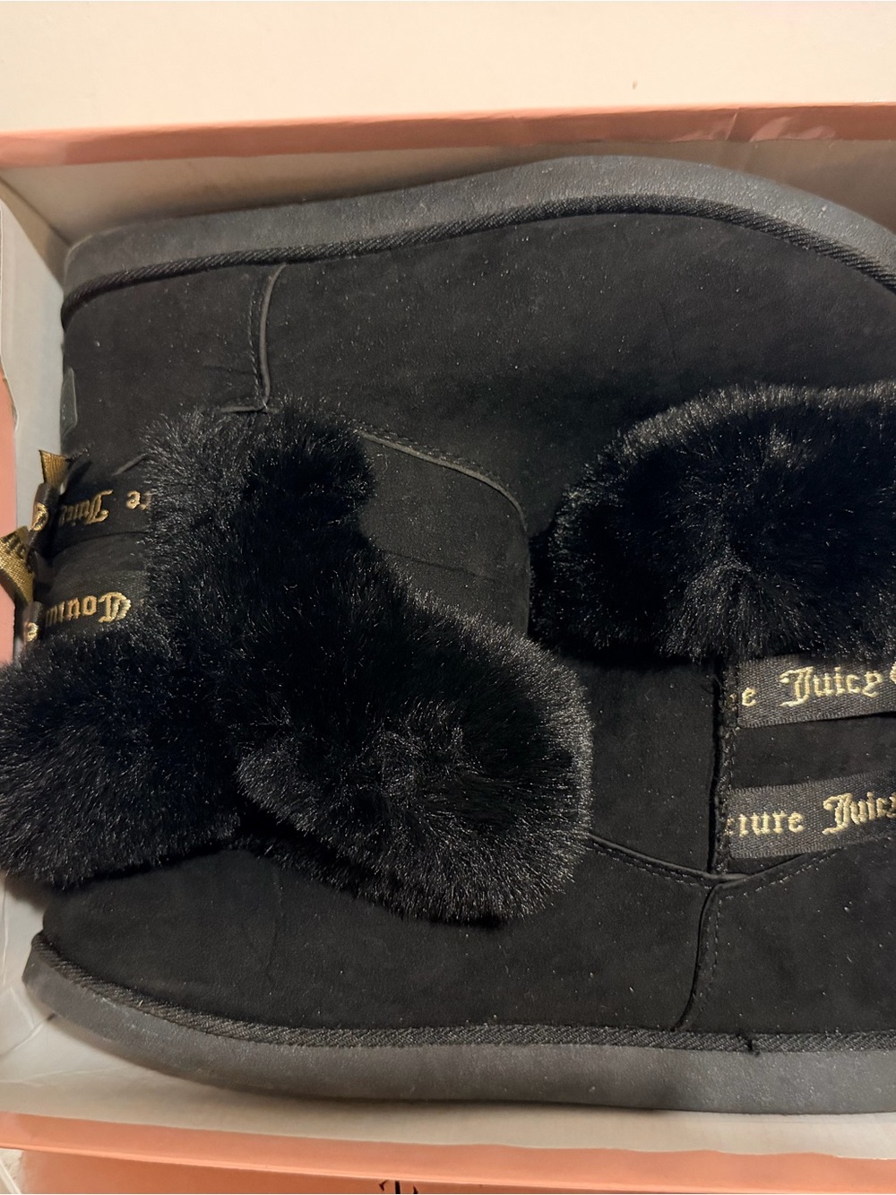 Juicy Couture Black Faux-Fur Pom Cozy Booties
